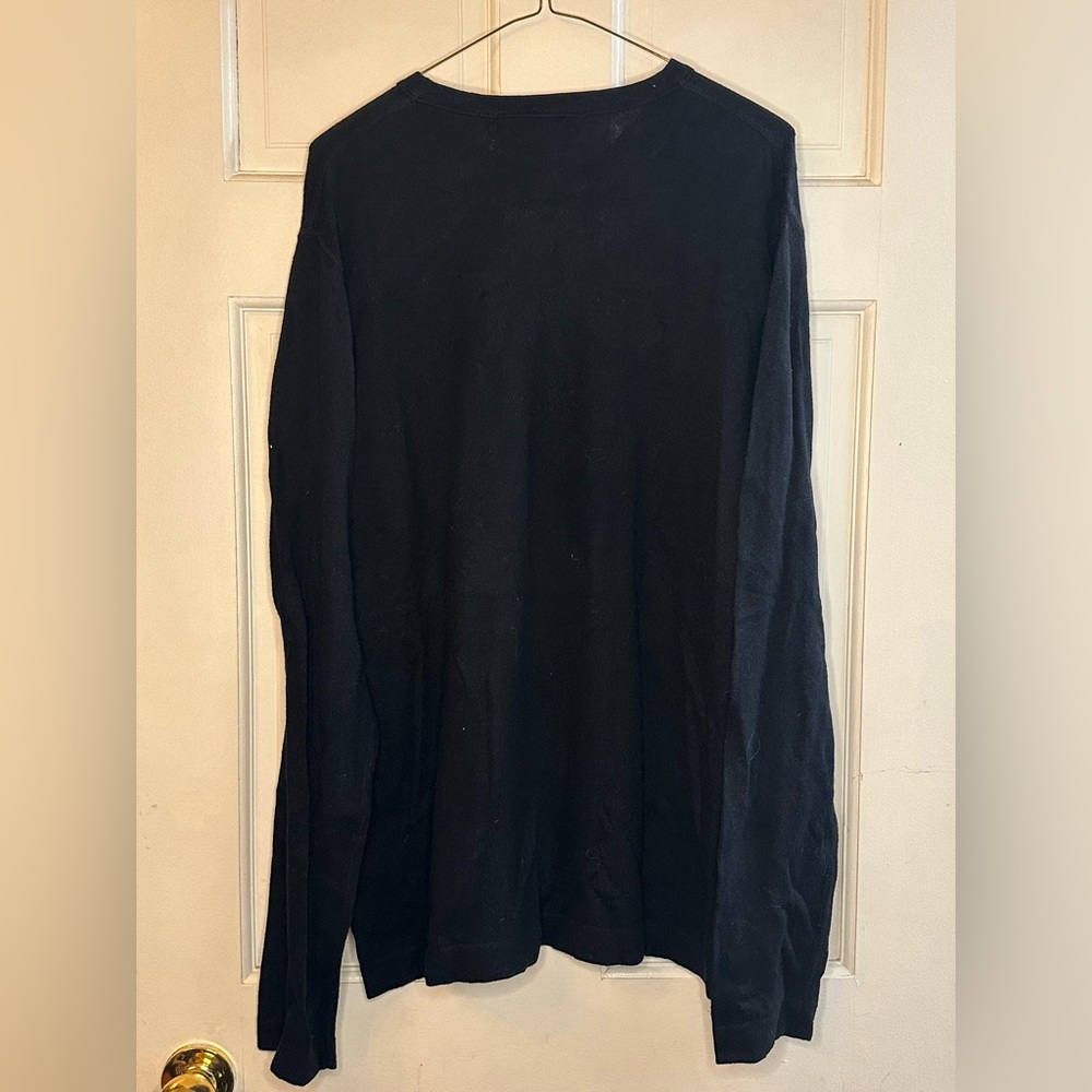 Elegant Black Long Sleeve Tee for Men